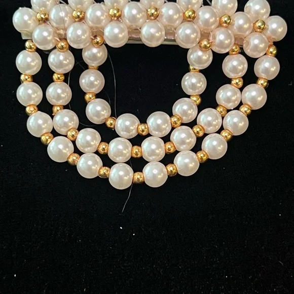 Vintage 1980’s Gold and White Pearl Hair Accessory - Picture 2 of 5